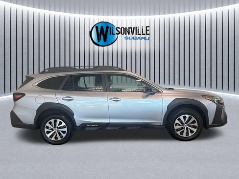 Used 2024 Subaru Outback Premium AWD/4WD image 14