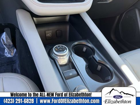 New 2026 Ford Explorer Active image 29