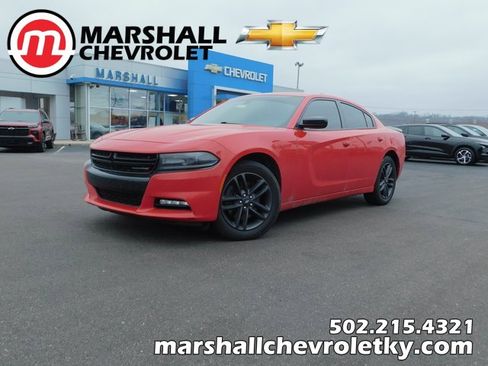 Used 2019 Dodge Charger SXT w/ Blacktop Package image 1