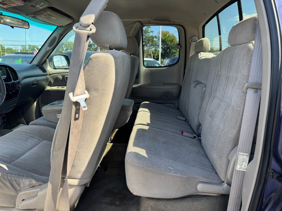Used 2001 Toyota Tundra SR5 w/ Convenience Pkg RWD image 16