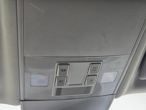 Used 2024 Volkswagen Taos S FWD image 30