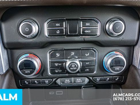 Used 2023 GMC Yukon SLT image 45