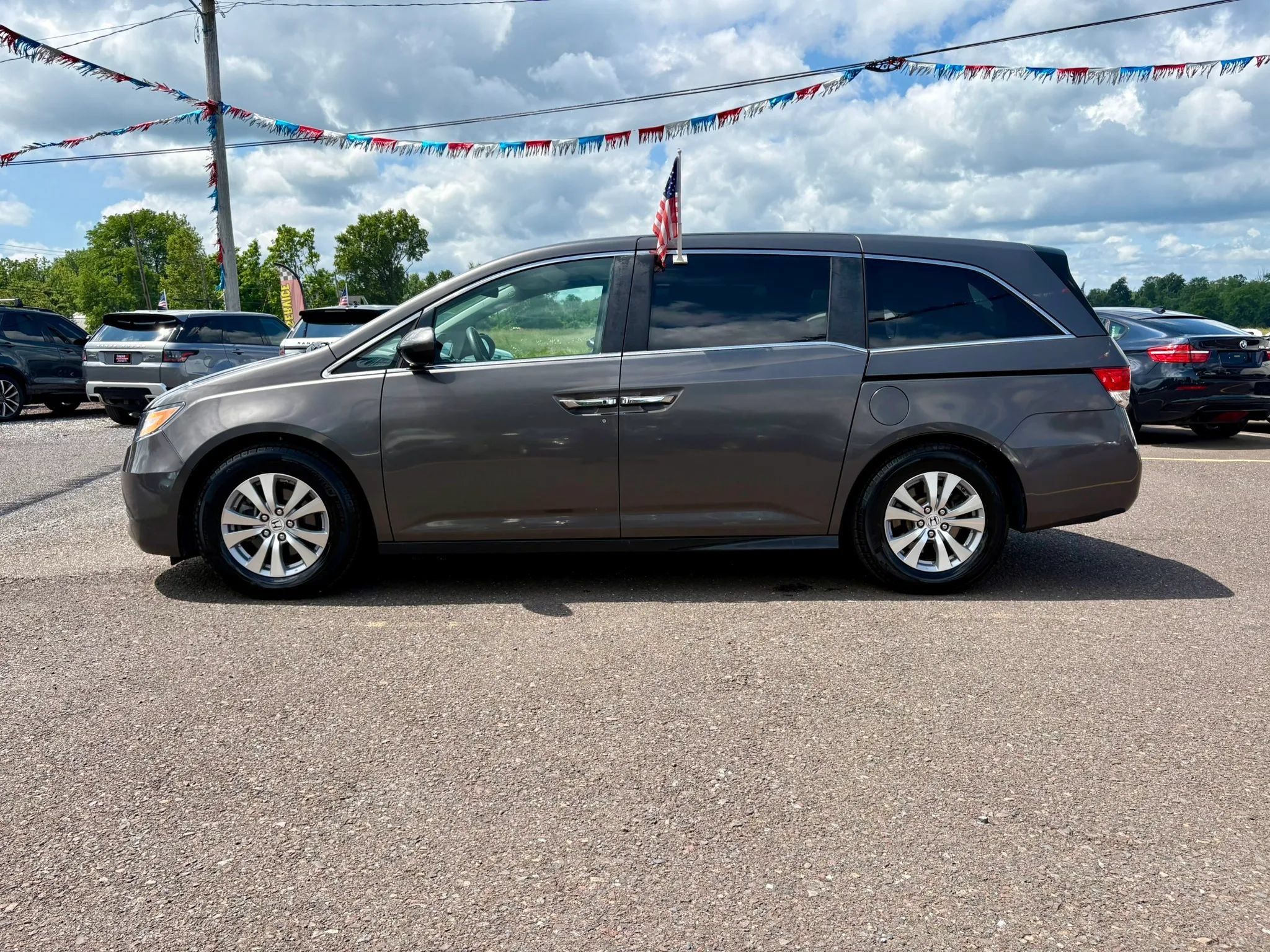 Used 2015 Honda Odyssey EX image 2