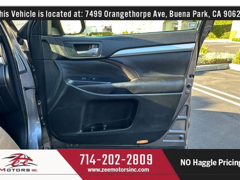 Used 2016 Toyota Highlander XLE AWD/4WD image 50