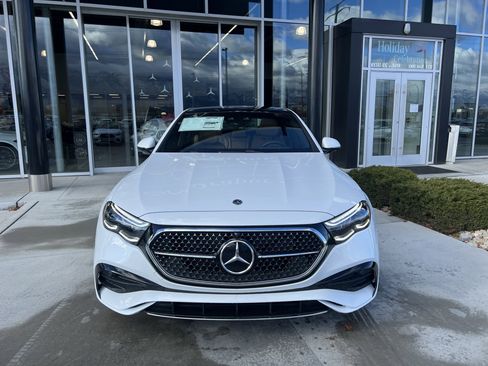 New 2026 Mercedes-Benz E 350 4MATIC Sedan image 2