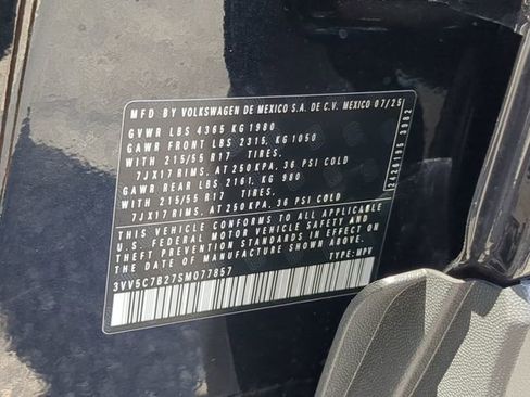 Certified 2025 Volkswagen Taos S FWD image 31