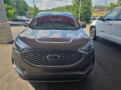 Used 2024 Ford Edge SEL AWD/4WD image 2