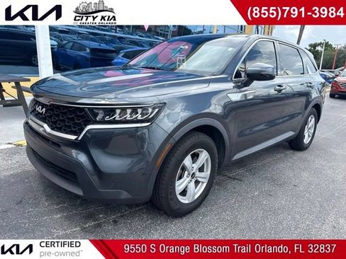 Certified 2022 Kia Sorento LX FWD image 1