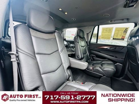 Used 2019 Cadillac Escalade Luxury image 24