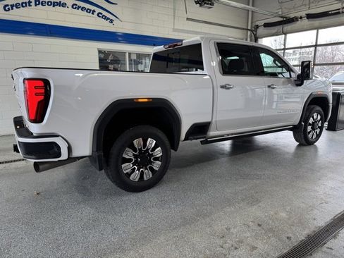 Used 2024 GMC Sierra 2500 Denali w/ Denali Reserve Package image 11