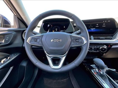 New 2026 Chevrolet Trax ACTIV w/ Sunroof Package FWD image 17