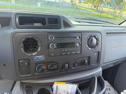 Used 2014 Ford E-150 and Econoline 150 w/ Power Group RWD image 19