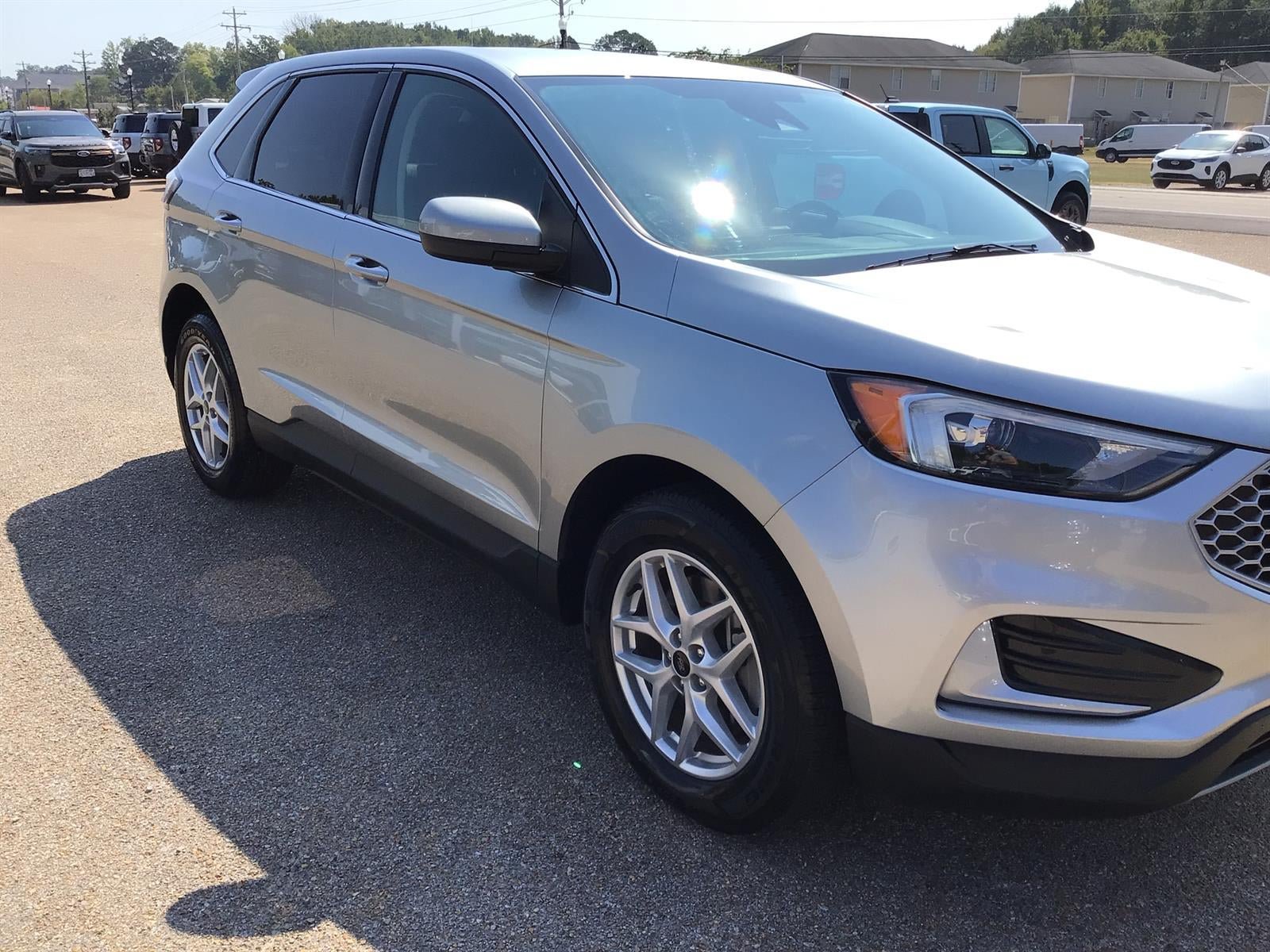 Certified 2024 Ford Edge SEL AWD/4WD image 9