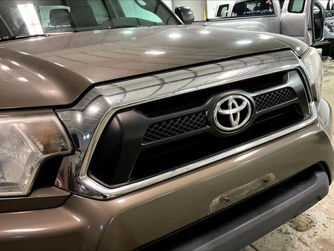 Used 2013 Toyota Tacoma 4x4 Double Cab image 28