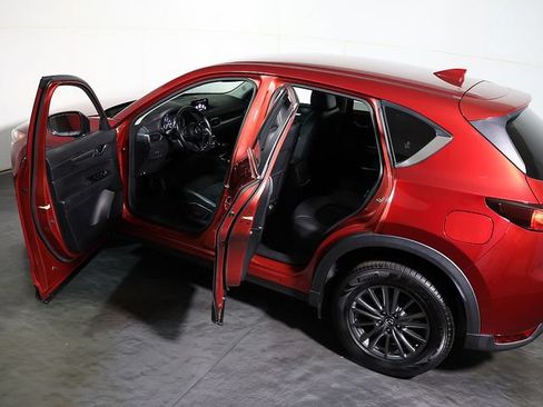 Used 2019 MAZDA CX-5 Touring FWD image 5