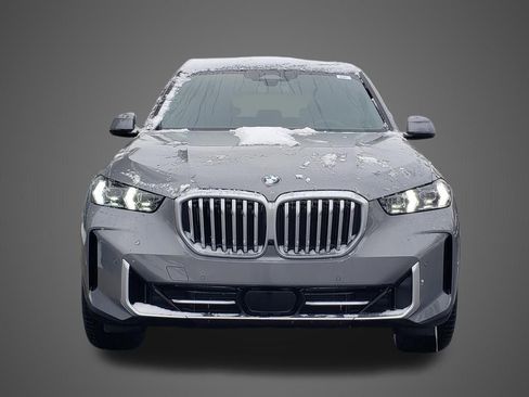 New 2026 BMW X5 xDrive40i w/ Climate Comfort Package image 2