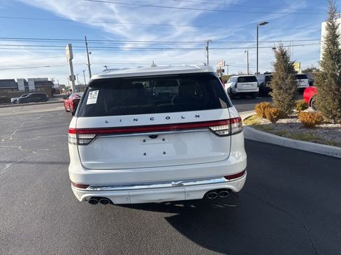 Used 2023 Lincoln Aviator Black Label w/ Class IV Trailer Tow Package image 17