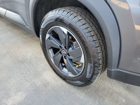 Used 2024 Nissan Rogue SV AWD/4WD image 32