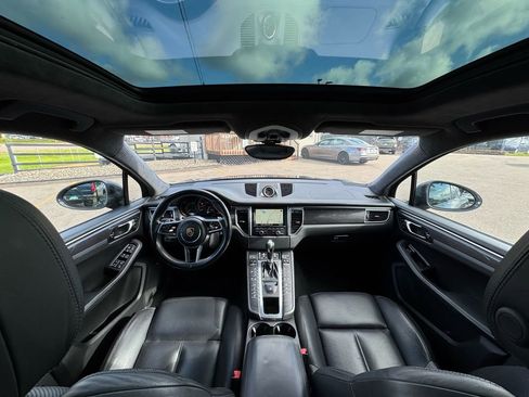 Used 2016 Porsche Macan Turbo w/ Premium Package Plus image 13