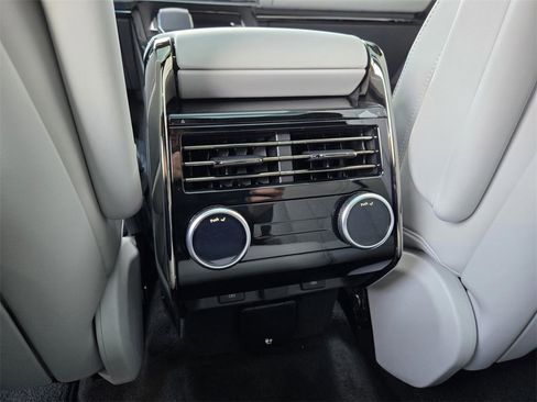 New 2026 Land Rover Range Rover Sport SE image 8