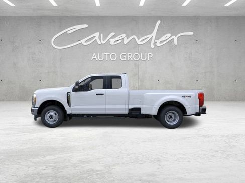 New 2024 Ford F350 XL w/ XL Chrome Package image 3