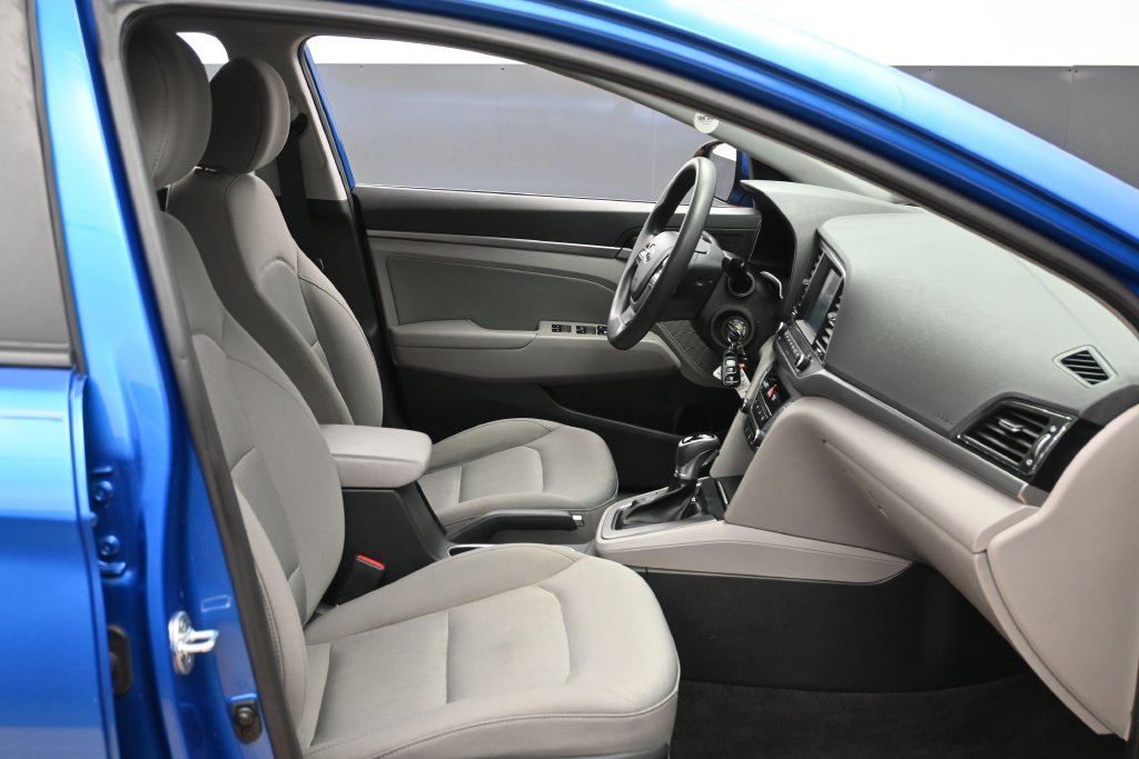 Used 2017 Hyundai Elantra SE FWD image 24