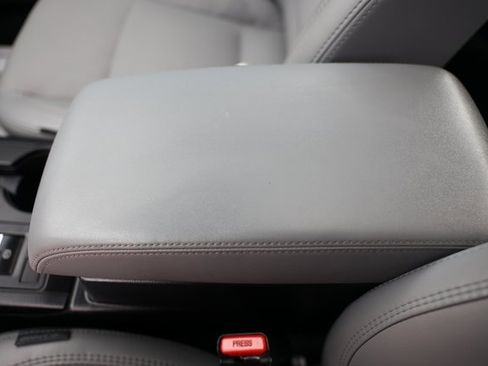 Used 2018 Subaru Legacy 2.5i Limited image 34