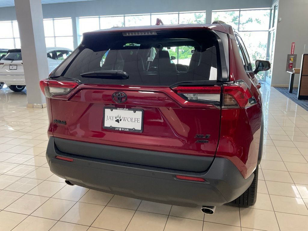 Used 2025 Toyota RAV4 XLE Premium w/ Weather Package AWD/4WD image 6