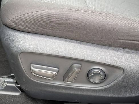 Used 2025 Toyota RAV4 XLE FWD image 24