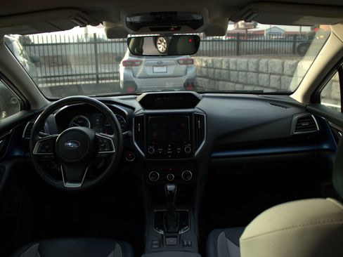 Used 2019 Subaru Crosstrek Hybrid w/ Moonroof Package w/Navigation image 28