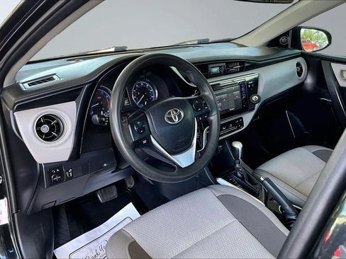 Used 2017 Toyota Corolla LE FWD image 14