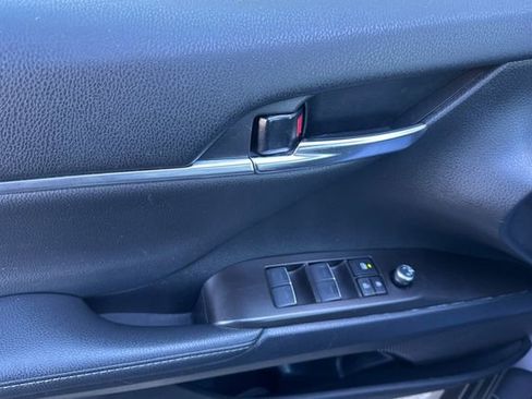 Used 2023 Toyota Camry XSE image 11
