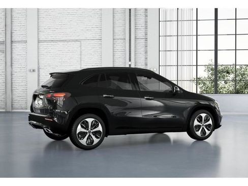 New 2026 Mercedes-Benz GLA 250 4MATIC image 19