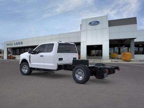 New 2026 Ford F350 XL w/ XL Chrome Package AWD/4WD image 4