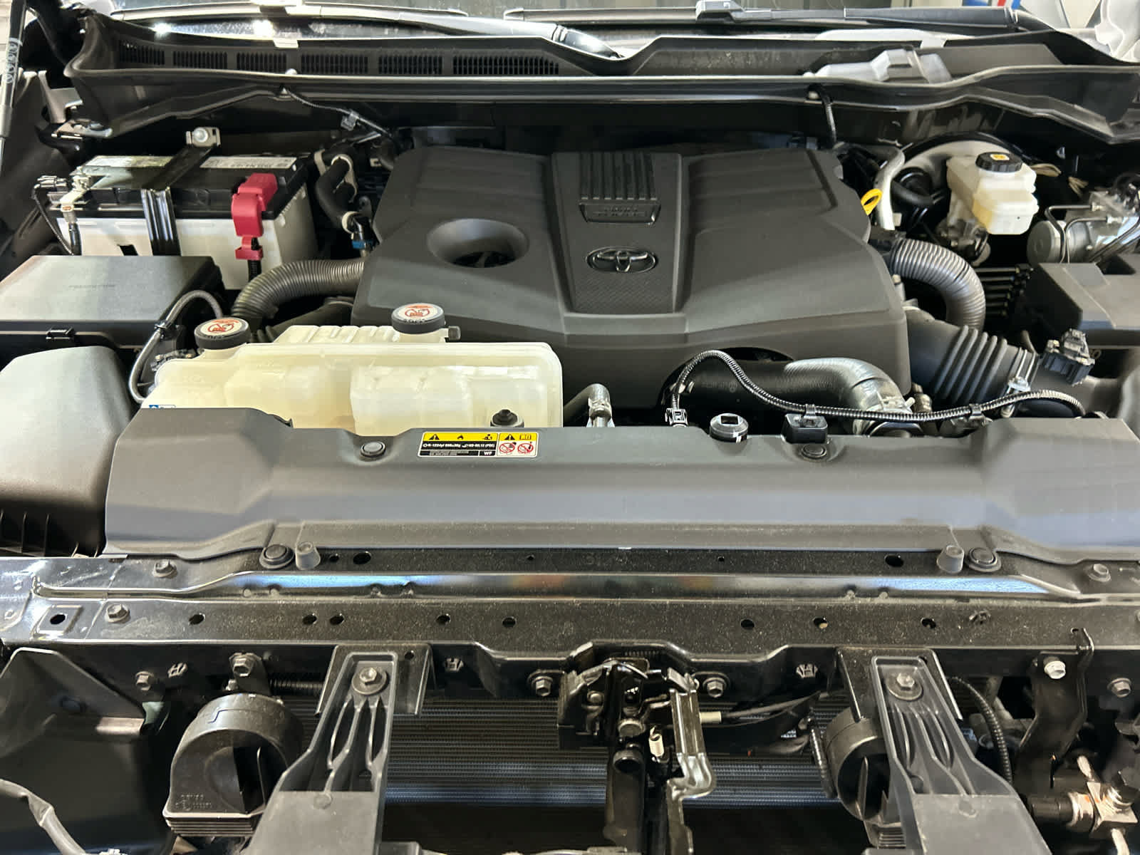 Used 2023 Toyota Tundra SR5 w/ SR5 Premium Package AWD/4WD image 19