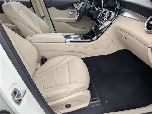 Certified 2022 Mercedes-Benz GLC 300 image 18
