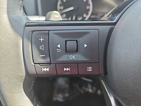 Used 2022 Nissan Rogue SL w/ SL Premium Package image 37