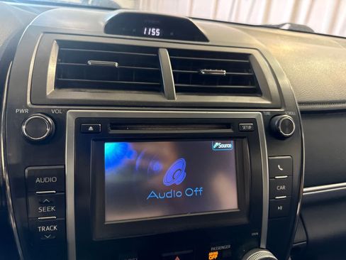 Used 2013 Toyota Camry SE FWD image 27