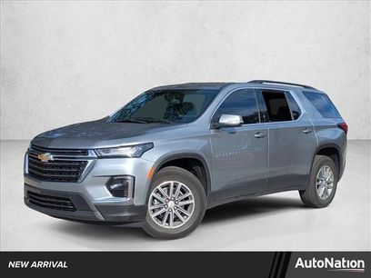 Used 2023 Chevrolet Traverse LT