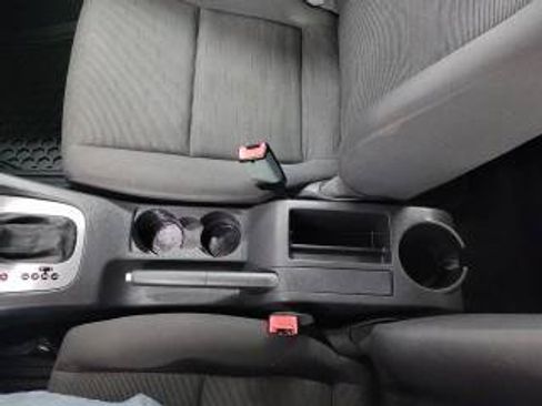 Used 2008 Volkswagen Rabbit S FWD image 28