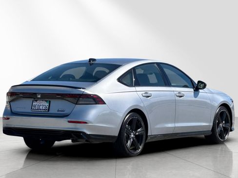 Used 2023 Honda Accord Sport image 4