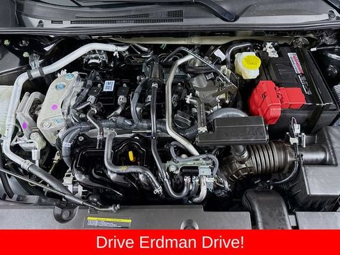 Used 2025 Nissan Sentra SR w/ Midnight Edition FWD image 30