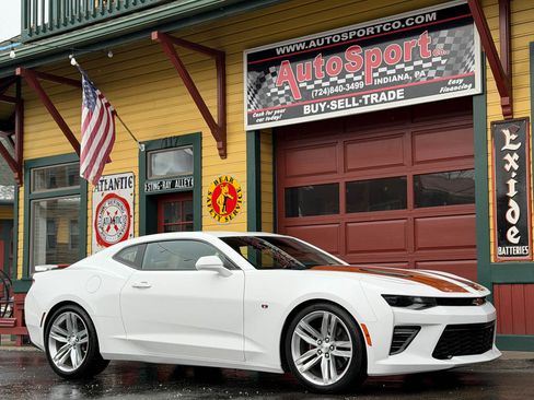 Used 2016 Chevrolet Camaro SS image 1