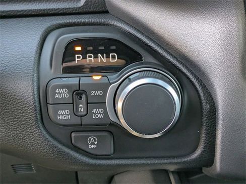 New 2026 RAM 1500 4x4 Crew Cab image 19