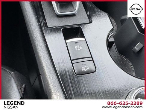 Used 2023 Nissan Rogue SV w/ SV Premium Package image 30