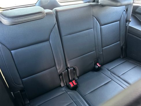 Used 2021 Chevrolet Tahoe Z71 w/ Luxury Package image 25