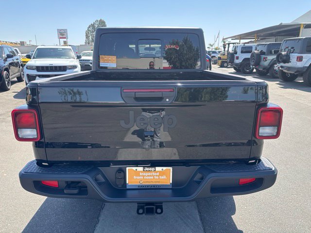Certified 2021 Jeep Gladiator Sport AWD/4WD image 4