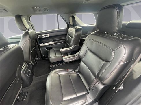 Used 2023 Ford Explorer XLT w/ Equipment Group 202A image 16