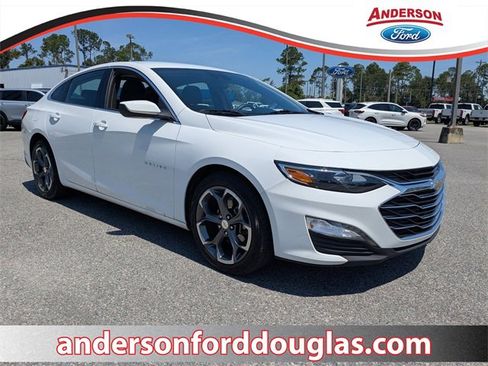 Used 2023 Chevrolet Malibu LT image 1