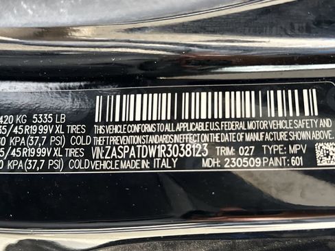 Used 2024 Alfa Romeo Tonale Veloce image 39